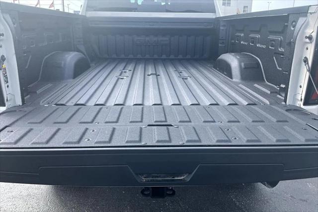 2026 GMC Sierra 2500HD Crew Cab, Standard Bed, AT4X, 4WD