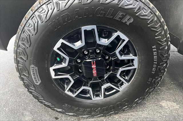 2026 GMC Sierra 2500HD Crew Cab, Standard Bed, AT4X, 4WD