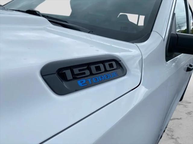 2025 Ram 1500 Tradesman Crew Cab 4x4 5'7" Box