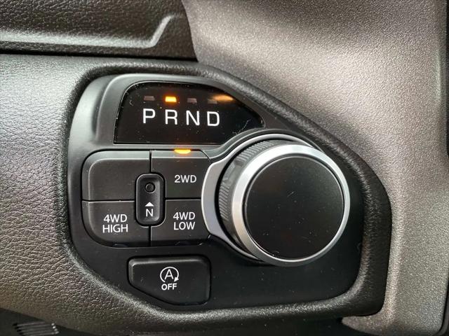 2025 Ram 1500 Tradesman Crew Cab 4x4 5'7" Box