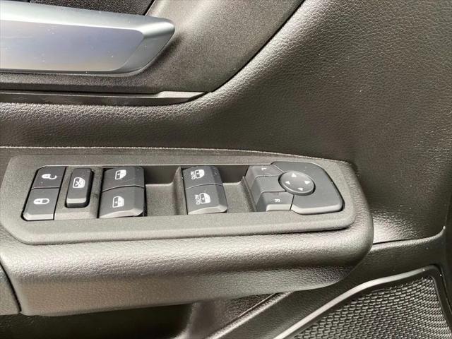 2025 Ram 1500 Tradesman Crew Cab 4x4 5'7" Box
