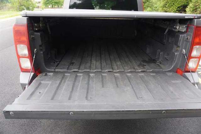 2009 HUMMER H3T H3T Luxury