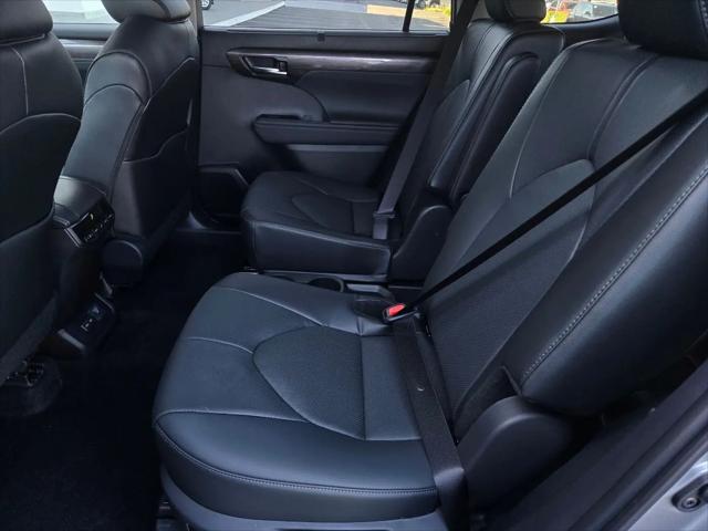 2026 Toyota Highlander Hybrid Limited