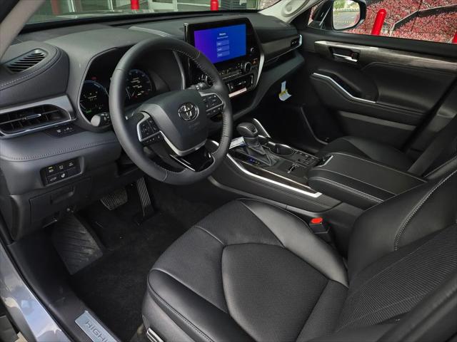 2026 Toyota Highlander Hybrid Limited