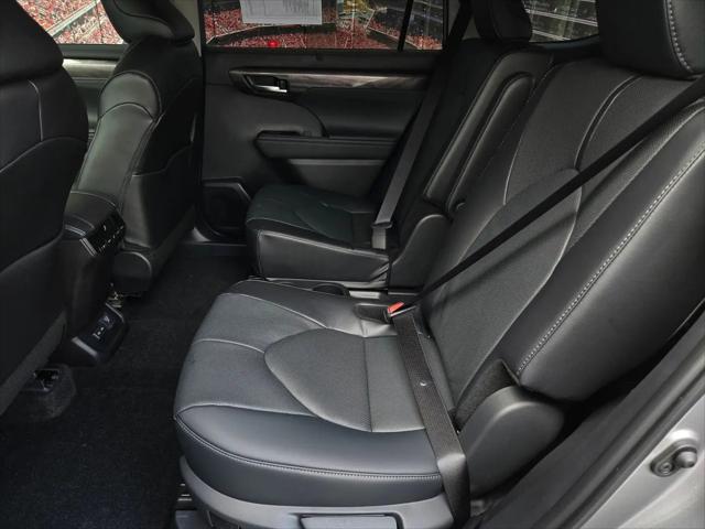 2026 Toyota Highlander Hybrid Limited