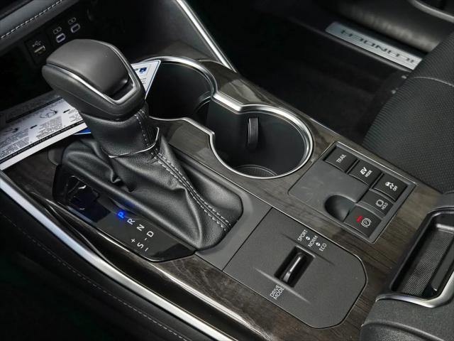 2026 Toyota Highlander Hybrid Limited