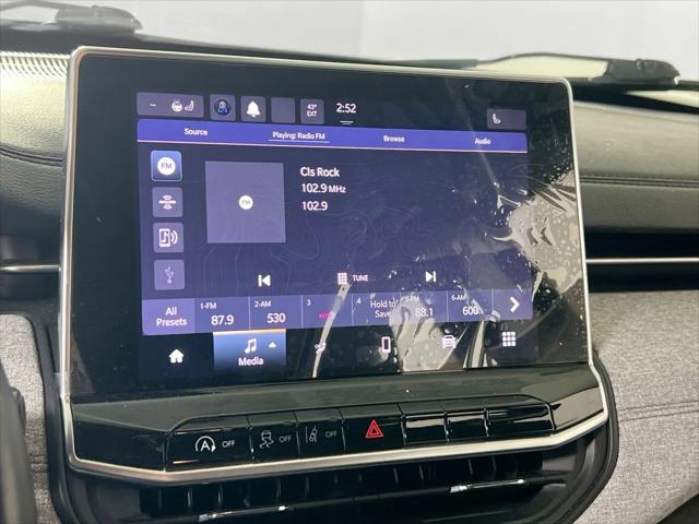 2022 Jeep Compass Latitude Lux 4x4