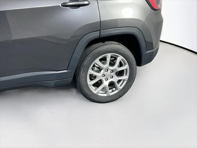 2022 Jeep Compass Latitude Lux 4x4