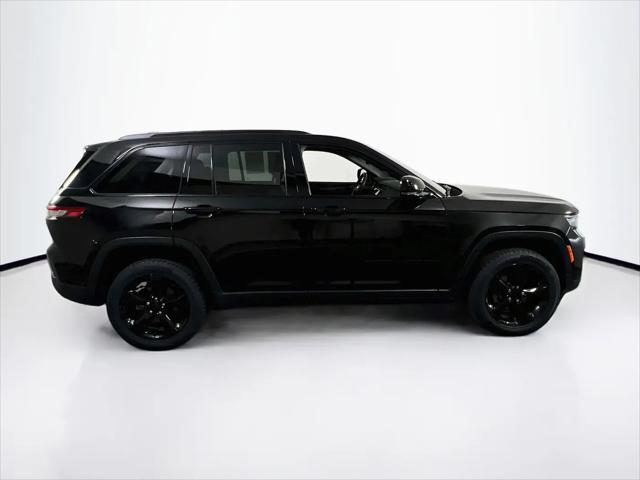 2023 Jeep Grand Cherokee Altitude 4x4