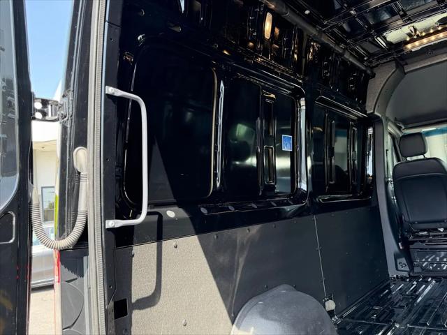 2024 Mercedes-Benz Sprinter 2500 Standard Roof 4-Cyl Diesel HO