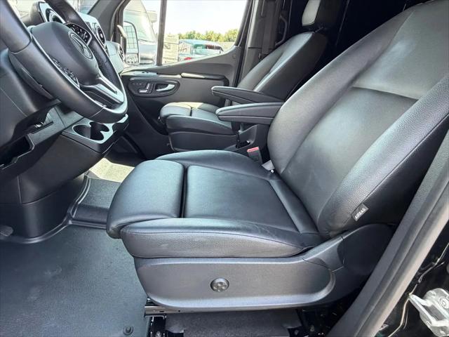 2024 Mercedes-Benz Sprinter 2500 Standard Roof 4-Cyl Diesel HO