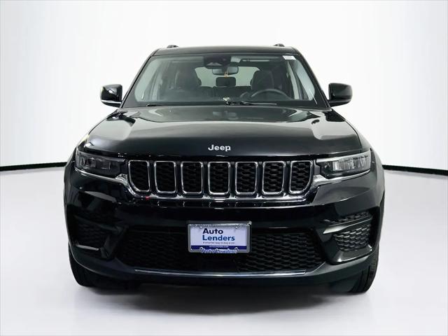 2023 Jeep Grand Cherokee Laredo 4x4