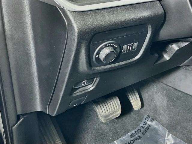 2023 Jeep Grand Cherokee Laredo 4x4