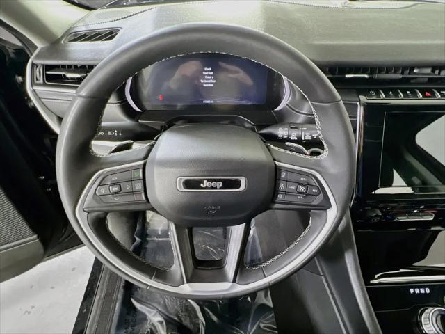 2023 Jeep Grand Cherokee Laredo 4x4