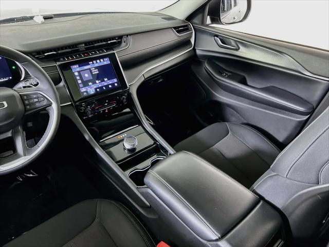 2023 Jeep Grand Cherokee Laredo 4x4