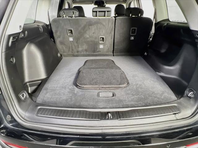 2023 Jeep Grand Cherokee Laredo 4x4