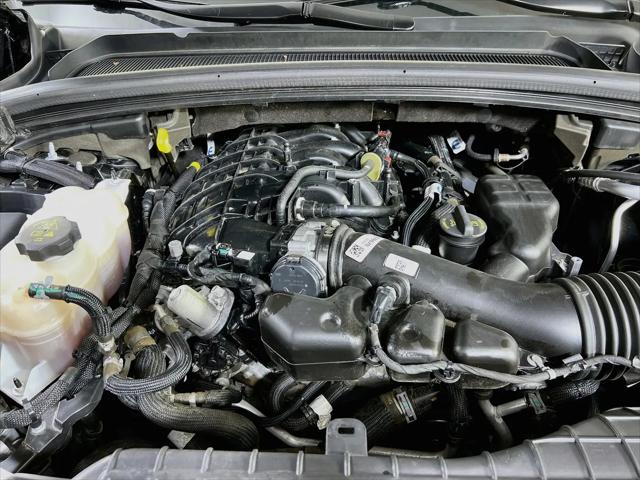 2023 Jeep Grand Cherokee Laredo 4x4