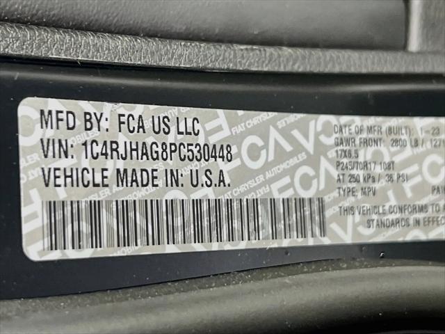2023 Jeep Grand Cherokee Laredo 4x4