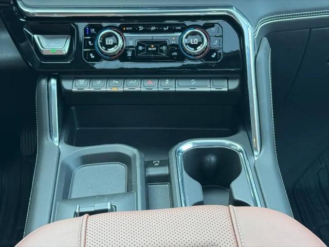 2026 GMC Sierra 2500HD Crew Cab, Standard Bed, Denali Ultimate, 4WD