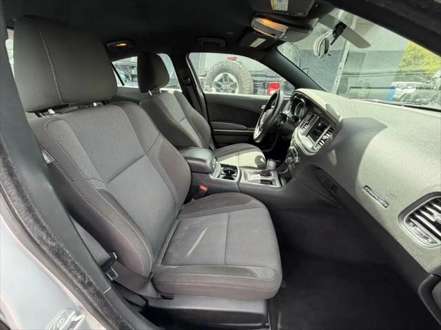 2020 Dodge Charger SXT RWD