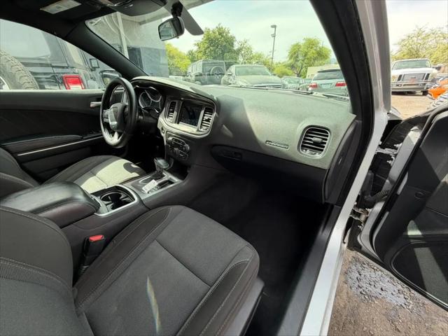 2020 Dodge Charger SXT RWD