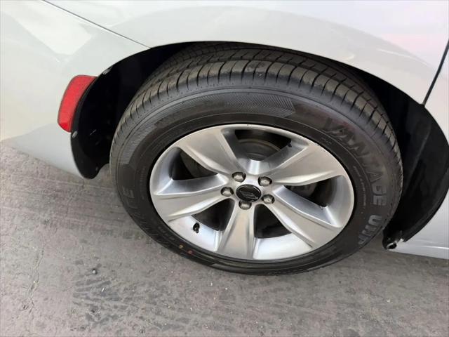 2020 Dodge Charger SXT RWD