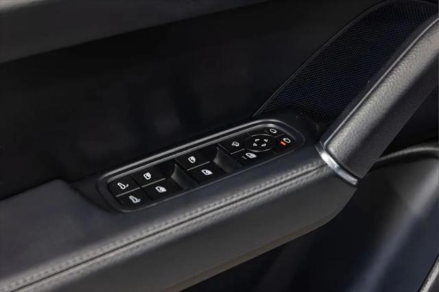 2023 Porsche Cayenne Cayenne