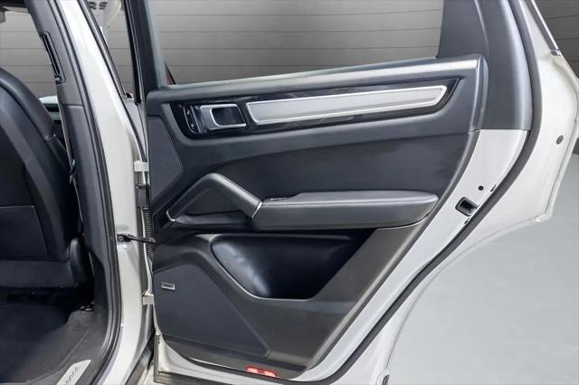 2023 Porsche Cayenne Cayenne