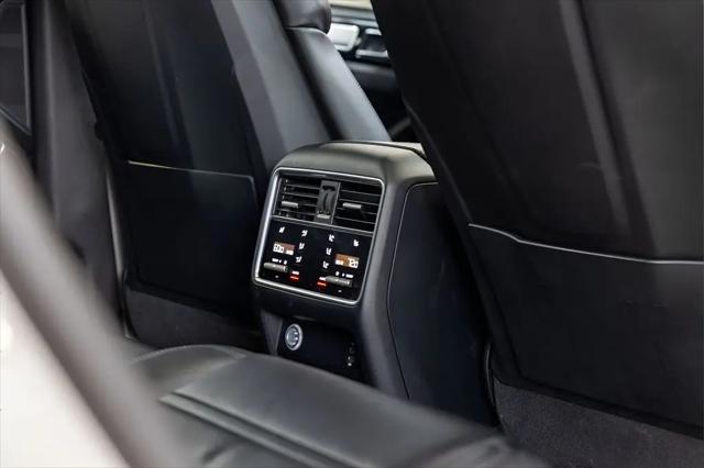 2023 Porsche Cayenne Cayenne