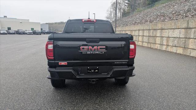 2023 GMC Canyon 4WD Crew Cab Short Box Denali