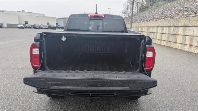 2023 GMC Canyon 4WD Crew Cab Short Box Denali