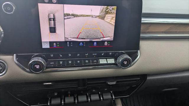2023 GMC Canyon 4WD Crew Cab Short Box Denali