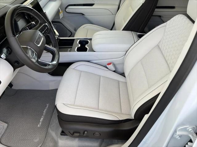 2026 GMC Acadia Denali FWD