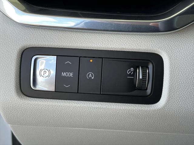 2026 GMC Acadia Denali FWD