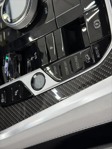 2027 BMW X6 M60i