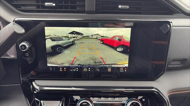 2026 GMC Sierra 2500HD Crew Cab, Standard Bed, AT4, 4WD