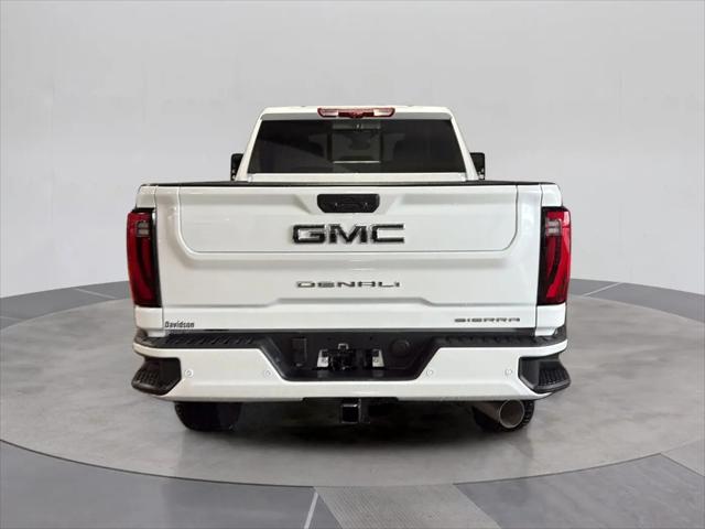 2026 GMC Sierra 2500HD Crew Cab, Standard Bed, Denali Ultimate, 4WD