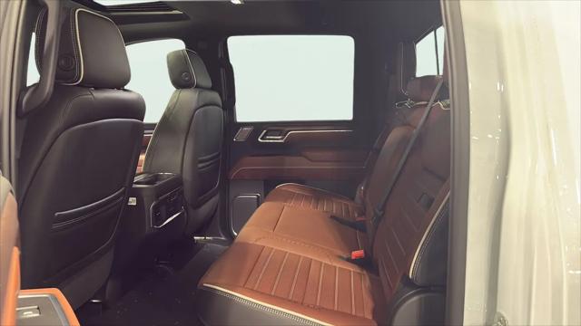 2026 GMC Sierra 2500HD Crew Cab, Standard Bed, Denali Ultimate, 4WD