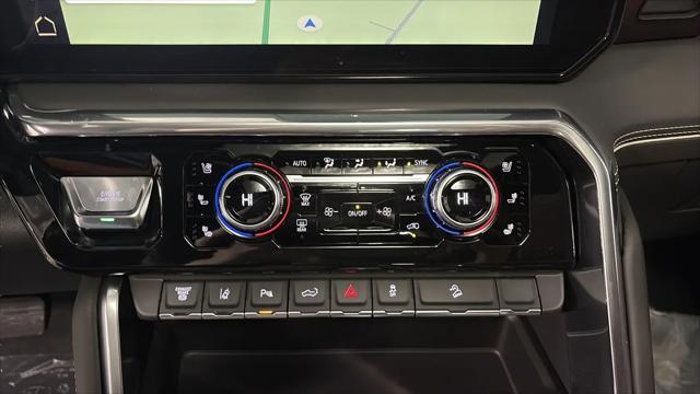 2026 GMC Sierra 2500HD Crew Cab, Standard Bed, Denali Ultimate, 4WD