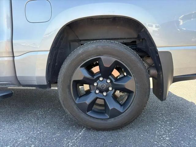 2019 Ram 1500 Big Horn/Lone Star Crew Cab 4x4 5'7" Box