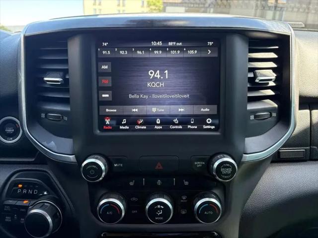 2019 Ram 1500 Big Horn/Lone Star Crew Cab 4x4 5'7" Box