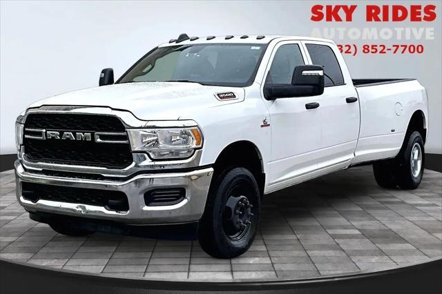2024 Ram 3500 Tradesman Crew Cab 4x4 8' Box