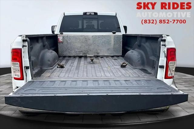 2024 Ram 3500 Tradesman Crew Cab 4x4 8' Box