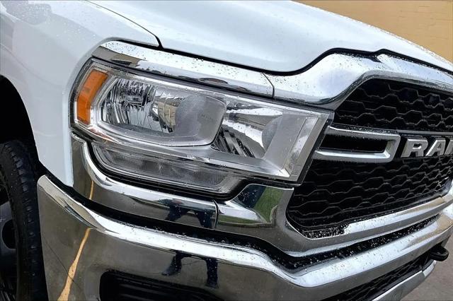 2024 Ram 3500 Tradesman Crew Cab 4x4 8' Box