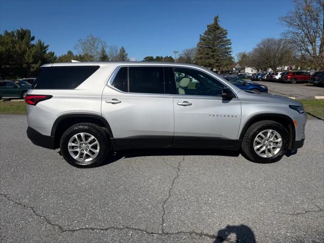 2022 Chevrolet Traverse AWD LS