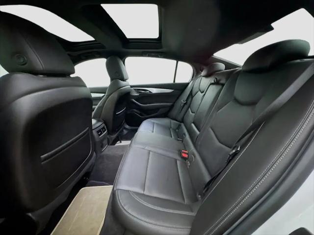 2022 Cadillac CT5 Luxury