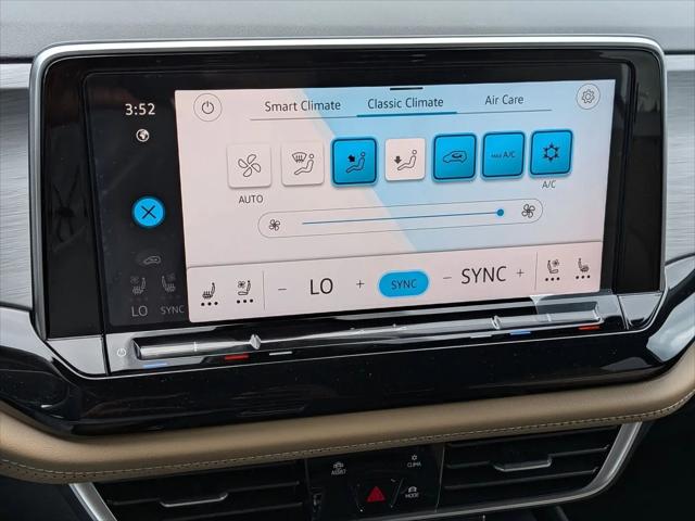 2026 Volkswagen Atlas Cross Sport SE