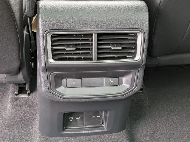 2026 Volkswagen Atlas Cross Sport SEL Premium R-Line