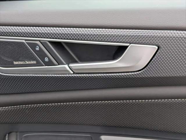 2026 Volkswagen Atlas Cross Sport SEL Premium R-Line