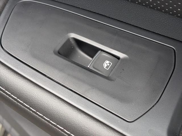 2026 Volkswagen Atlas Cross Sport SEL Premium R-Line